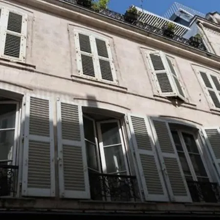 Rue Du Port *